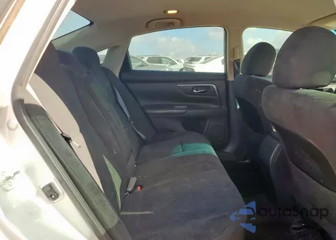 2015 Nissan Altima 2.5 from USA, damaged, VIN 1N4AL3AP0FN899307